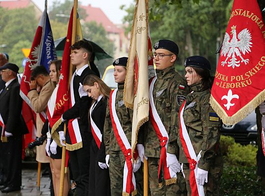 W hołdzie bohaterom i ofiarom wojny 51084