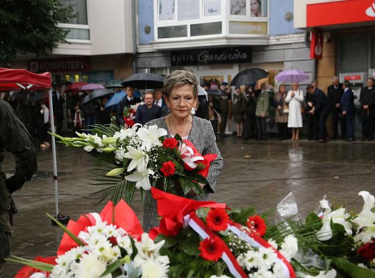 W hołdzie bohaterom i ofiarom wojny 51106