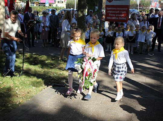 Pamięci Sybiraków i agresji ZSRR na Polskę 51473