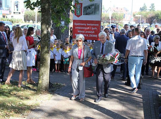 Pamięci Sybiraków i agresji ZSRR na Polskę 51481