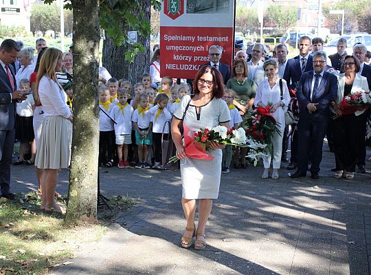 Pamięci Sybiraków i agresji ZSRR na Polskę 51483