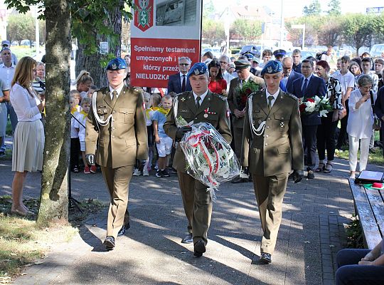 Pamięci Sybiraków i agresji ZSRR na Polskę 51489