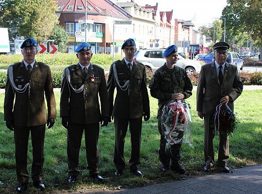 Pamięci Sybiraków i agresji ZSRR na Polskę 51441