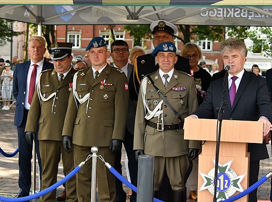 Uroczysta przysięga wojskowa na placu Pokoju 51673