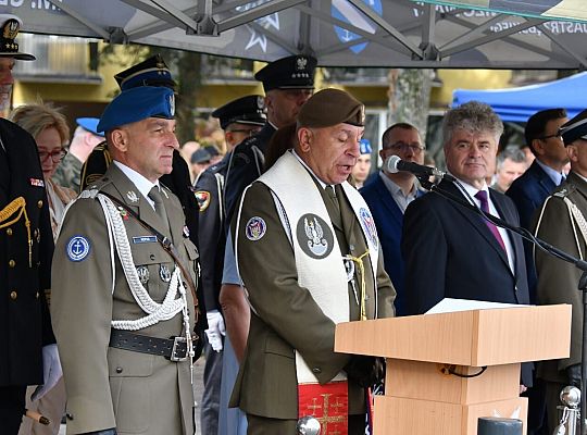 Uroczysta przysięga wojskowa na placu Pokoju 51675