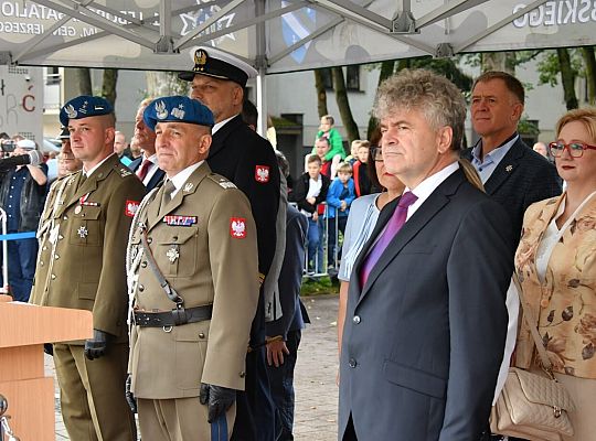 Uroczysta przysięga wojskowa na placu Pokoju 51676