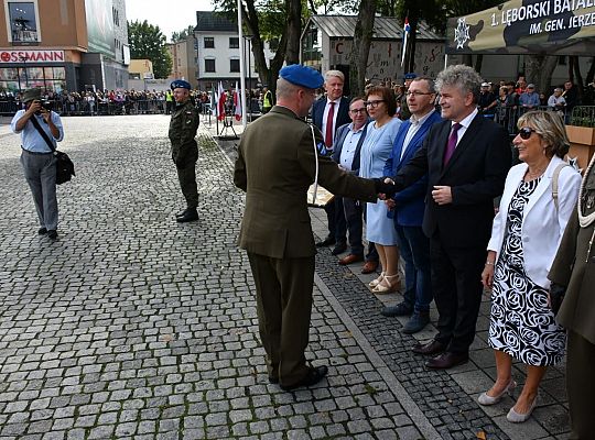 Uroczysta przysięga wojskowa na placu Pokoju 51677