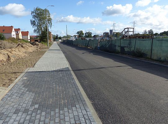 Nowa ulica na Zatorzu. Mieszka I bis z asfaltem 52724