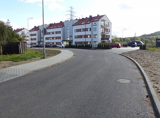 Nowa ulica na Zatorzu. Mieszka I bis z asfaltem 52733