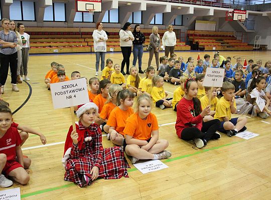 „Pierwszaki” na start! Sportowa rywalizacja w SP7 52991