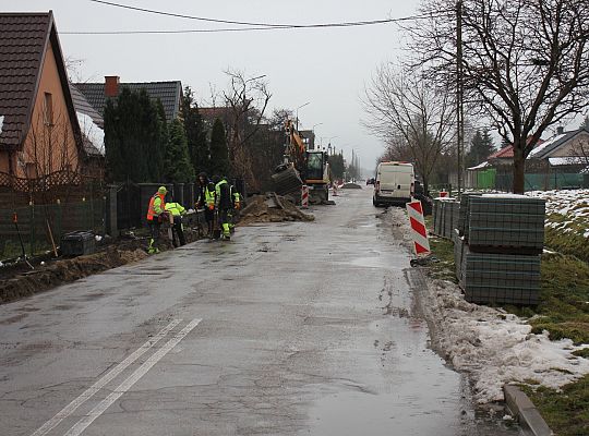 Kanałowa w remoncie. Wzdłuż ulicy powstaje chodnik 53132