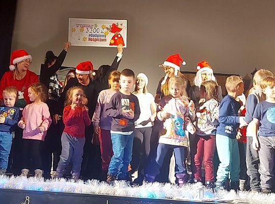 "Opowieść Wigilijna" na rzecz Hospicjum 53175