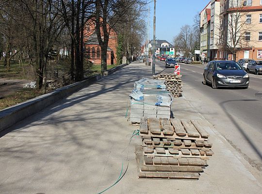 Remont chodnika i ulicy przy Wojska Polskiego 53766