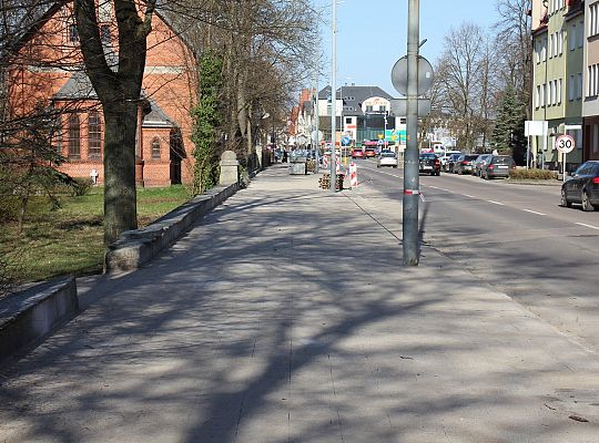 Remont chodnika i ulicy przy Wojska Polskiego 53767