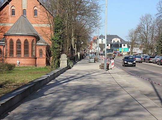 Remont chodnika i ulicy przy Wojska Polskiego 53768