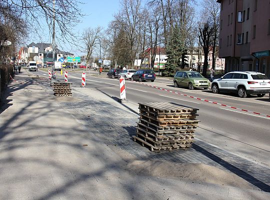 Remont chodnika i ulicy przy Wojska Polskiego 53771