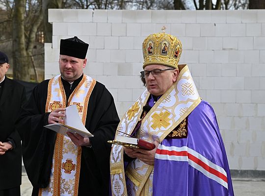 Poświęcenie kamienia węgielnego pod budową 54092