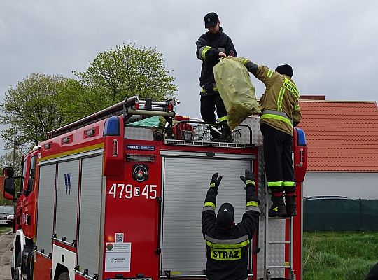 W sobotę czyszczono brzegi rzeki Łeby w ramach 54252