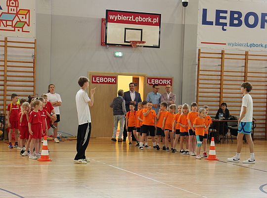 „Kto z nas lepiej i prędzej”. Konkurs sportowy dla 54966