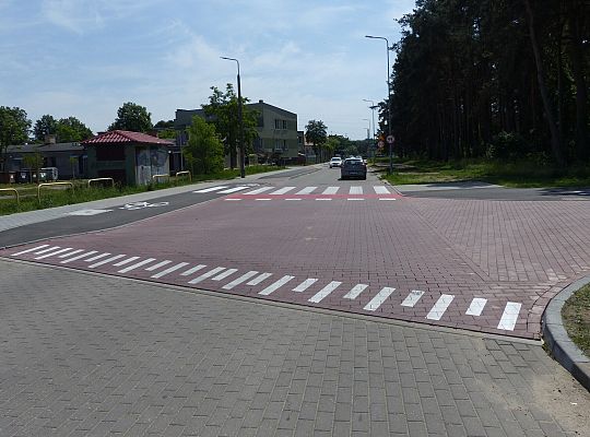 Droga pieszo-rowerowa przy ulicach Władysława IV i 55323