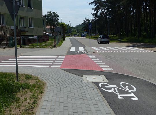 Droga pieszo-rowerowa przy ulicach Władysława IV i 55326