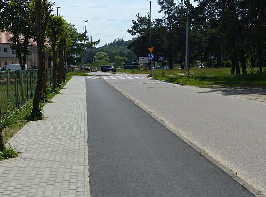 Droga pieszo-rowerowa przy ulicach Władysława IV i 55327