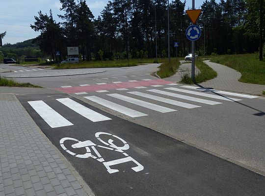 Droga pieszo-rowerowa przy ulicach Władysława IV i 55329