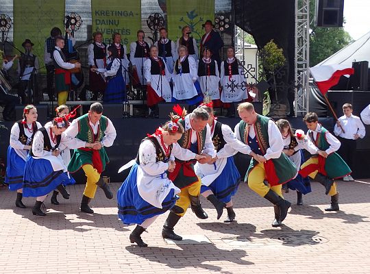 Zespół Pieśni i Tańca Ziemia Lęborska występował w 55375