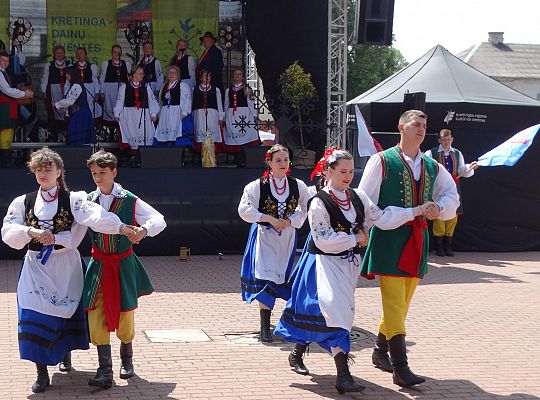 Zespół Pieśni i Tańca Ziemia Lęborska występował w 55376
