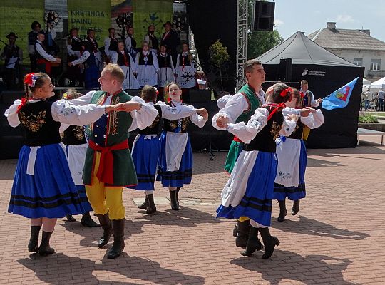 Zespół Pieśni i Tańca Ziemia Lęborska występował w 55377