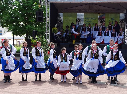 Zespół Pieśni i Tańca Ziemia Lęborska występował w 55378
