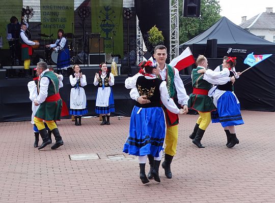 Zespół Pieśni i Tańca Ziemia Lęborska występował w 55384