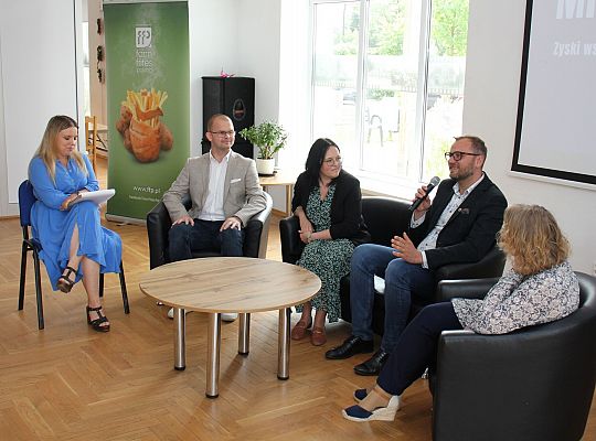 Zyski ze współpracy. Dlaczego samorząd, biznes i 55434