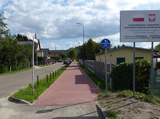 Nowa droga pieszo-rowerowa na ul. Glinianej 55727