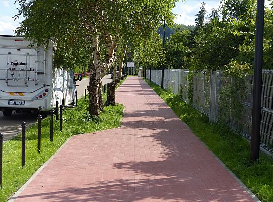 Nowa droga pieszo-rowerowa na ul. Glinianej 55737