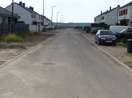 Asfalt na ulicach Powstańców Warszawy i Strzelców 55886