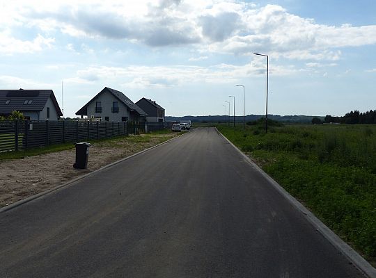 Asfalt na ulicach Powstańców Warszawy i Strzelców 55883