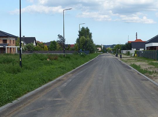 Asfalt na ulicach Powstańców Warszawy i Strzelców 55884