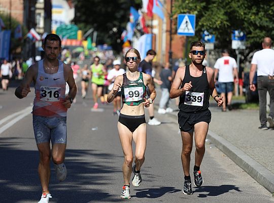 Rywalizowali na lęborskim bruku. 22. Bieg Uliczny 56013