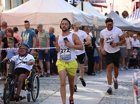 Rywalizowali na lęborskim bruku. 22. Bieg Uliczny 56061