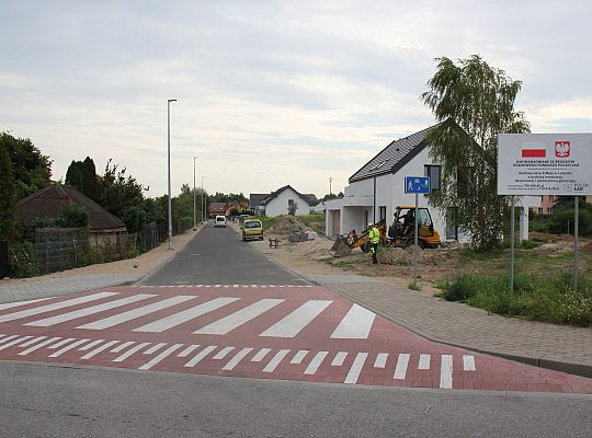 Ulica 8 Maja-bis zyskała asfaltową nawierzchnię i 56896