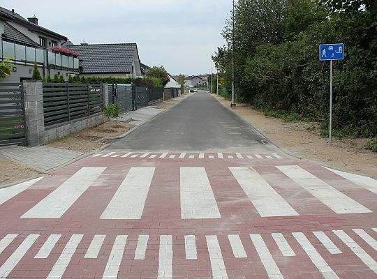 Ulica 8 Maja-bis zyskała asfaltową nawierzchnię i 56903