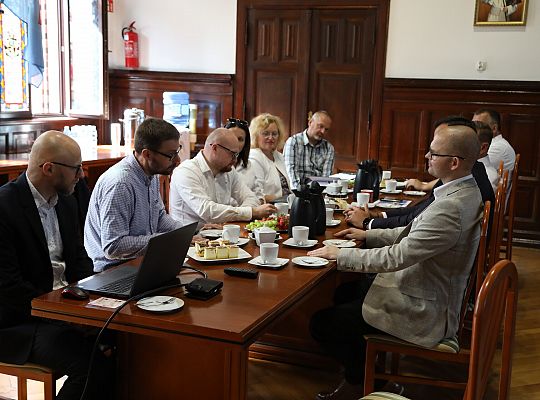 Spotkanie w sprawie systemu FALA. Czas na szkolne 56913