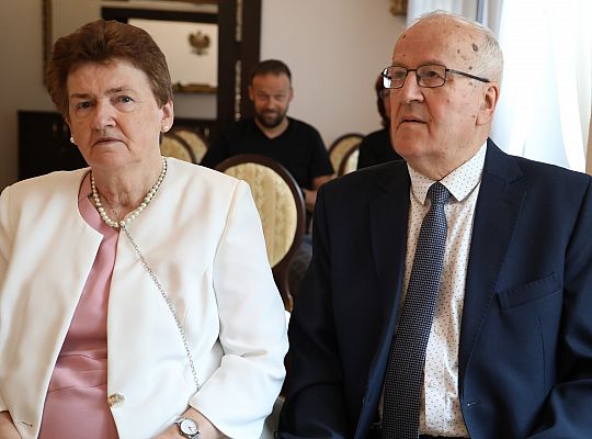 Złote gody w ratuszu. Medale dla 6 par 57322