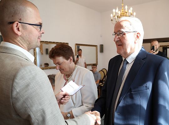 Złote gody w ratuszu. Medale dla 6 par 57329