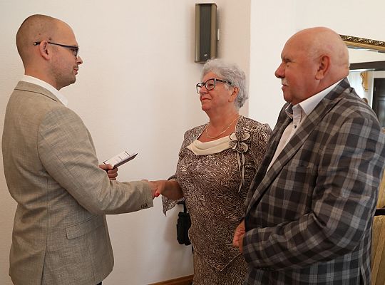 Złote gody w ratuszu. Medale dla 6 par 57339