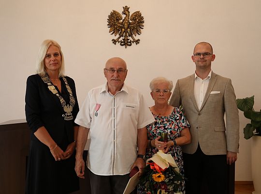 Złote gody w ratuszu. Medale dla 6 par 57347