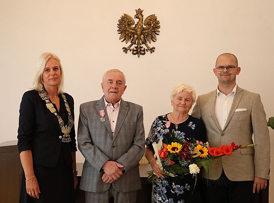 Złote gody w ratuszu. Medale dla 6 par 57346