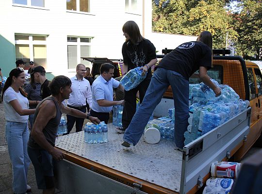 Zbiórka dla powodzian. Z Lęborka popłyną tony 57743