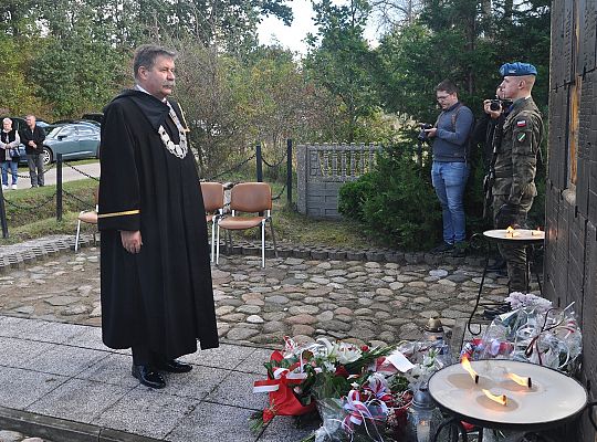 Pamięci ofiar Marszu Śmierci 58011